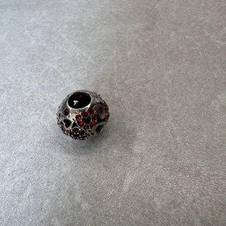 Breloque coeurs rouge Chamilia Charm