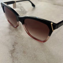Charger l&#39;image dans la galerie, Lunettes de soleil Victoria Beckham

