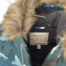 Charger l&#39;image dans la galerie, Manteau d&#39;hiver bleu montagnes et loups Deux par Deux
