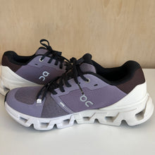 Charger l'image dans la galerie, Chaussures de course sur route Cloudflyer 4 On - Les Mal-Aimés ❤️‍🩹
