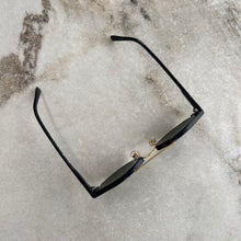 Charger l&#39;image dans la galerie, Lunettes de soleil Anne Klein II pour Riviera Vintage
