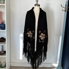 Charger l'image dans la galerie, Châle Güler Triko
