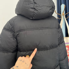 Charger l&#39;image dans la galerie, Manteau Lolë Modern Puffer - Les Mal-Aimés ❤️‍🩹
