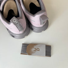 Charger l&#39;image dans la galerie, Chaussures de course On Cloud 6 Imperméable
