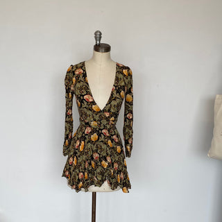 Robe fleurie ecoté