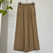 Charger l'image dans la galerie, Pantalon léger Carla G
