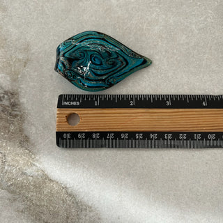 Pendentif bleu verre soufflé