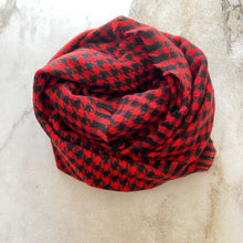 Charger l&#39;image dans la galerie, Foulard Sportalm Ulli Ehrlich
