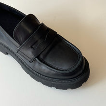 Charger l&#39;image dans la galerie, Chaussures loafers Vagabond

