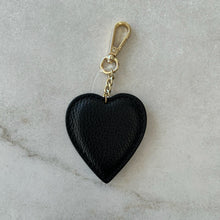Charger l'image dans la galerie, Porte-clé coeur noir
