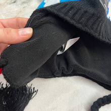 Charger l&#39;image dans la galerie, Tuque hiver ours polaire pour enfants Deux par Deux
