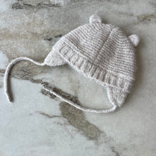Charger l&#39;image dans la galerie, Tuque hiver crème petites oreilles pour enfants Deux par Deux
