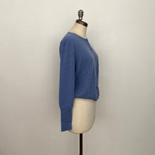 Charger l&#39;image dans la galerie, Cardigan en cachemire House of Liberty bleu
