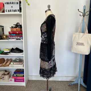 Robe Save the Queen