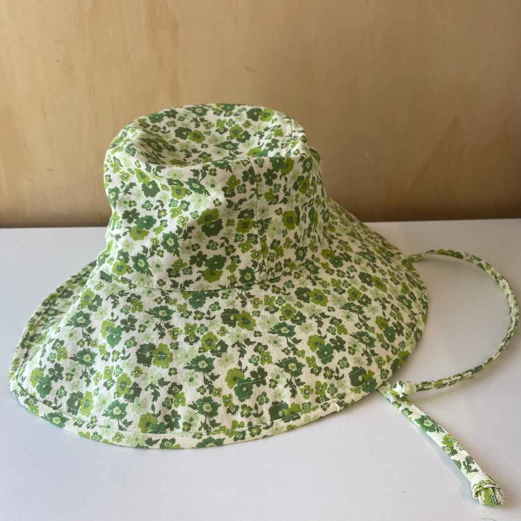 Chapeau Lack of Color