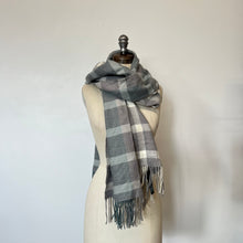 Charger l&#39;image dans la galerie, Foulard Love &amp; Lore gris et bleu
