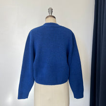 Charger l&#39;image dans la galerie, Chandail bleu Twik Simons
