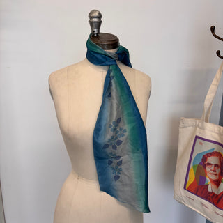 Foulard en soie paint à la main Cléo