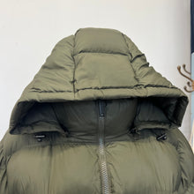Charger l&#39;image dans la galerie, Manteau long matelassé Tentree
