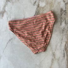 Charger l'image dans la galerie, Maillot de bain bikini Woodstock Beach Life
