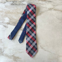 Charger l'image dans la galerie, Cravate en soie Tommy Hilfiger
