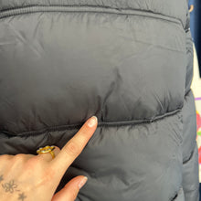Charger l&#39;image dans la galerie, Manteau Lolë Modern Puffer - Les Mal-Aimés ❤️‍🩹
