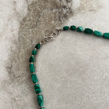 Charger l&#39;image dans la galerie, Collier pierres en Malachite
