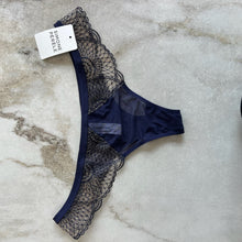 Charger l'image dans la galerie, Culotte tanga Reflet Minuit Simone Pérèle
