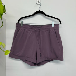 Short Spring Break Away Lululemon