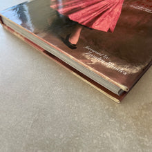 Charger l'image dans la galerie, Livre Vintage Fashion : Collecting and Wearing Designer Classics.
