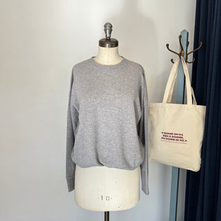 Chandail en cachemire House of Liberty col rond gris *Nouvelles tailles*
