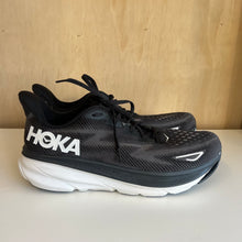 Charger l'image dans la galerie, Chaussures de course sur route Clifton 9 Hoka - Les Mal-Aimés ❤️🩹
