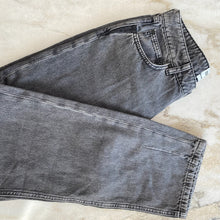 Charger l&#39;image dans la galerie, Pantalon jeans Essentiel Antwerp
