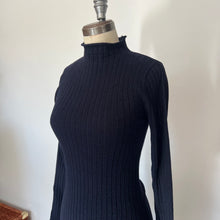 Charger l&#39;image dans la galerie, Robe Majestic Filatures Deluxe en tricot bleu scintillant
