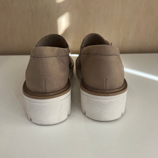 Chaussures loafers beige Caprice