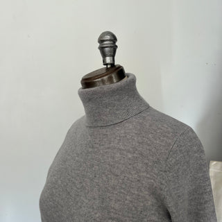 Chandail House of Liberty col roulé gris *Nouvelles tailles*