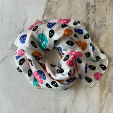 Charger l'image dans la galerie, Foulard en soie Hood Skull
