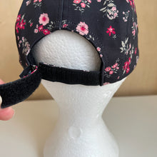 Charger l'image dans la galerie, Casquette fleurs Deux par Deux
