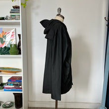 Charger l'image dans la galerie, Manteau imperméable unisexe Rains - Les Mal-Aimés ❤️‍🩹
