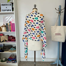 Charger l'image dans la galerie, Foulard en soie Hood Skull

