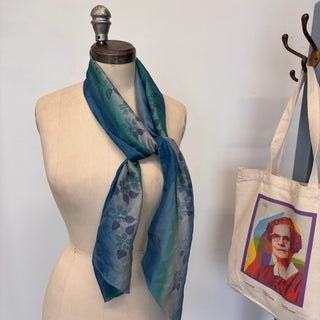 Foulard en soie paint à la main Cléo