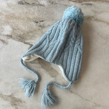 Charger l&#39;image dans la galerie, Tuque hiver bleu scintillante Deux par Deux
