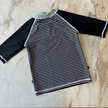 Charger l'image dans la galerie, Chandail maillot Deux par Deux 3/4 ans
