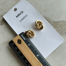 Charger l'image dans la galerie, Boucles d'oreilles neuves MNG
