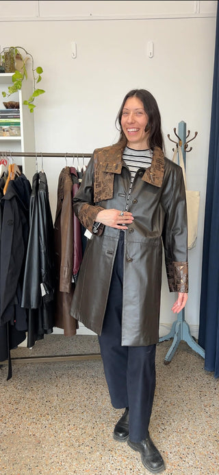 Manteau en cuir Lavoie Morin cuir et fourrures