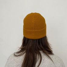 Charger l&#39;image dans la galerie, Tuque jaune Herschel
