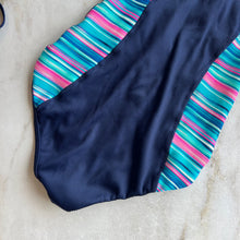 Charger l&#39;image dans la galerie, Maillot de bain une pièce Beach House Sport et soutien-gorge
