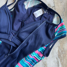 Charger l&#39;image dans la galerie, Maillot de bain une pièce Beach House Sport et soutien-gorge
