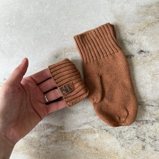 Mitaines mi-saison tricot brun Deux par Deux 5/8 ans