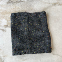 Charger l&#39;image dans la galerie, Cache-cou hiver gris et orange Deux par Deux
